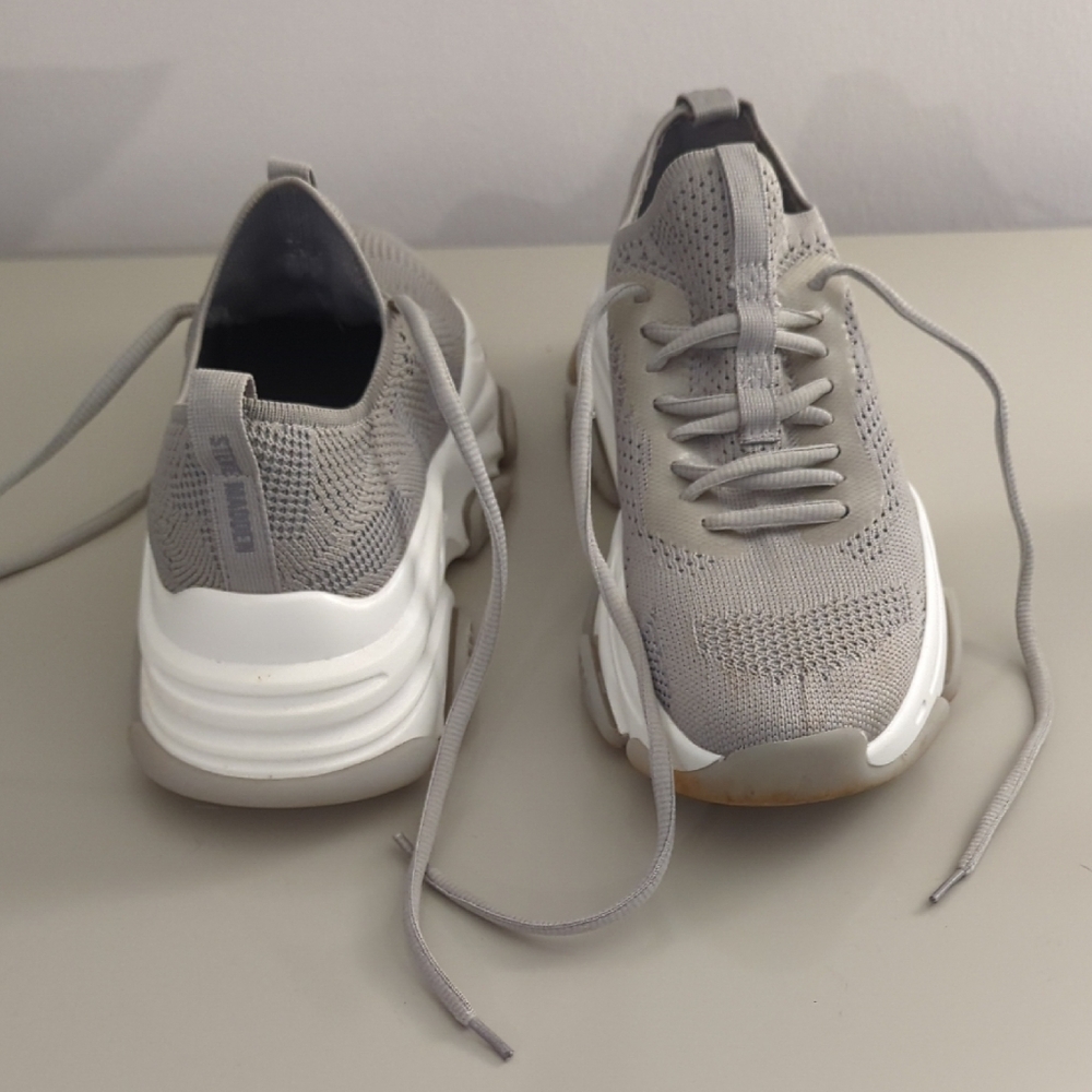 Steve Madden Gray Knit Sneakers